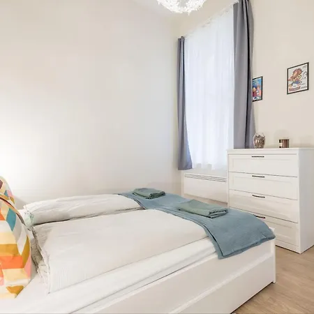 Stylish & Central 2Br Apartment Budapest Exterior photo